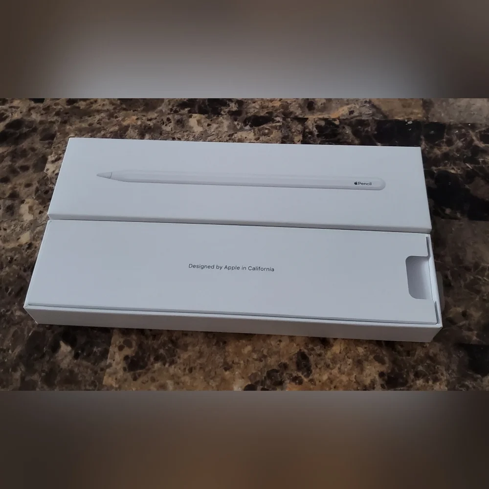 White Apple Pencil - Picture 4 of 5